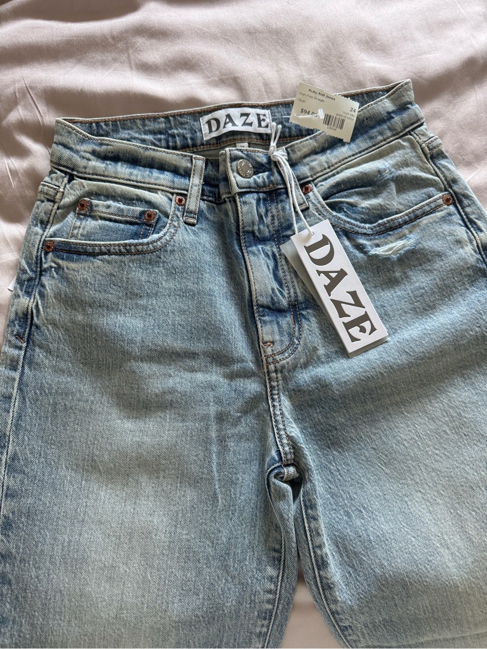 DAZE Women's High-Rise Light Blue Straight Jeans